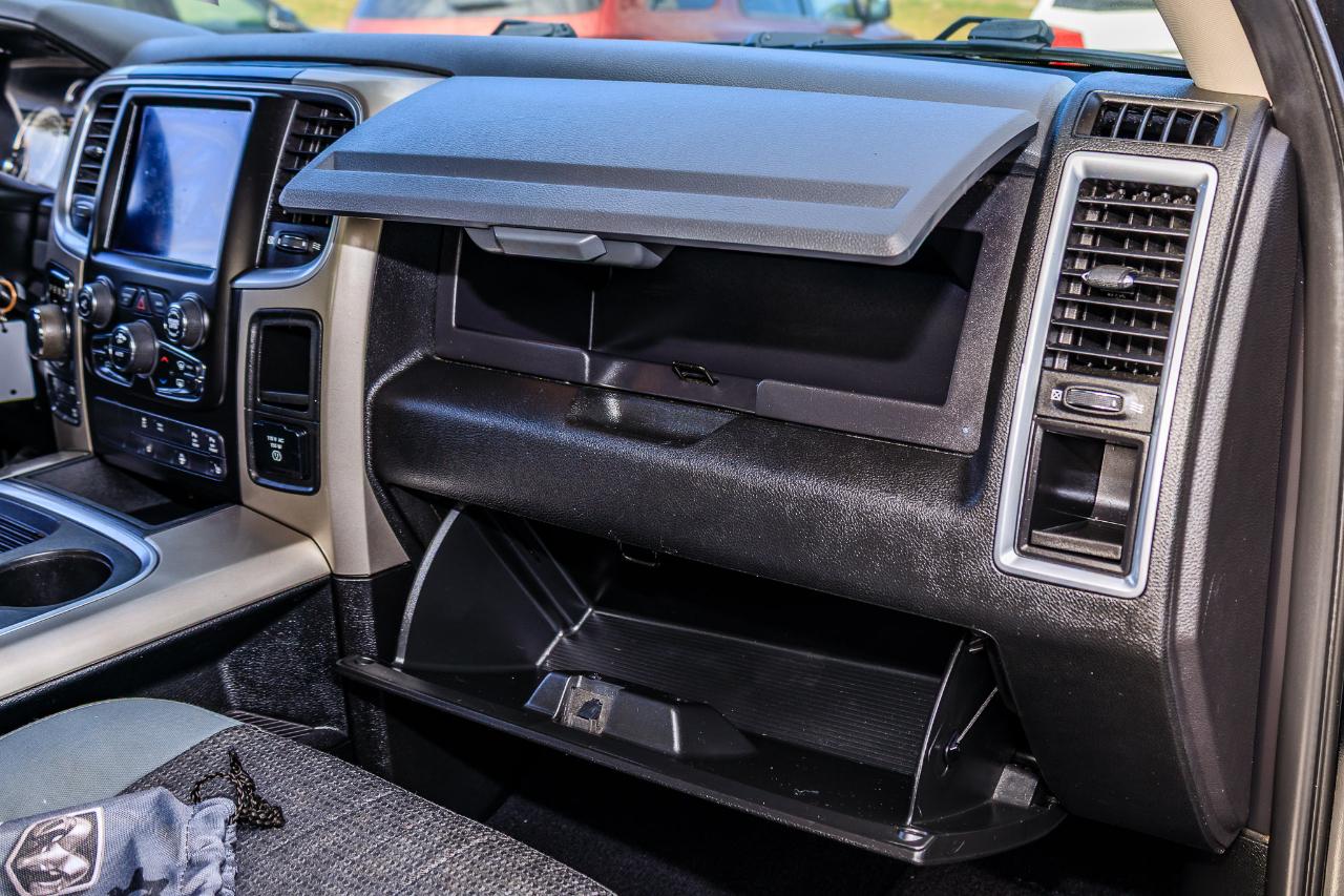 RAM 1500 Classic Big Horn 4x4 Crew Cab 5'7" Box 2019
