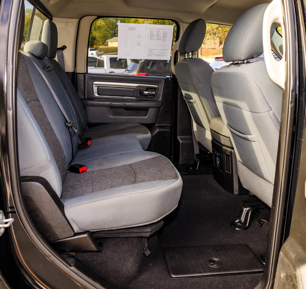 RAM 1500 Classic Big Horn 4x4 Crew Cab 5'7" Box 2019