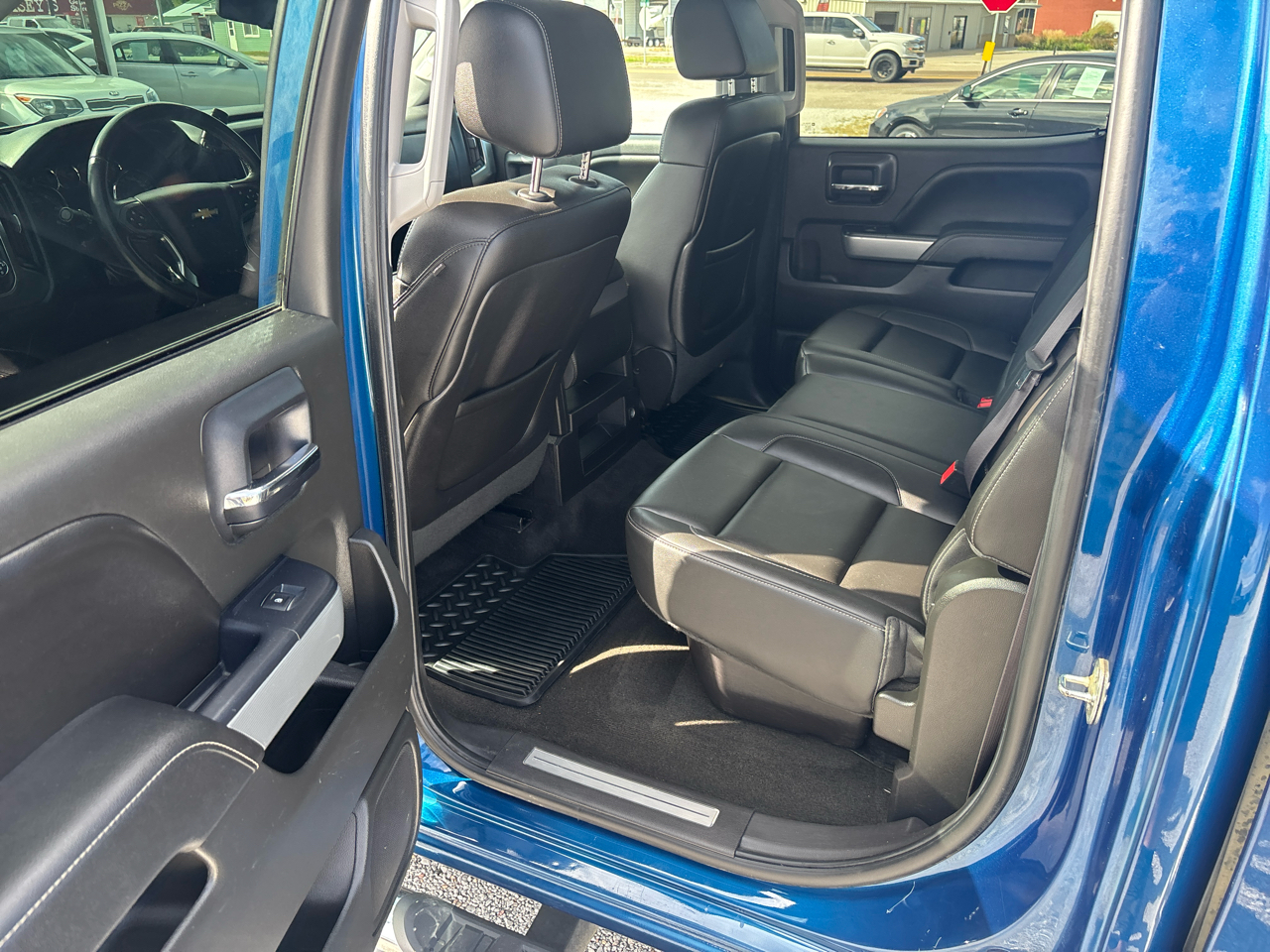 2015 Chevrolet Silverado 1500 photo 3