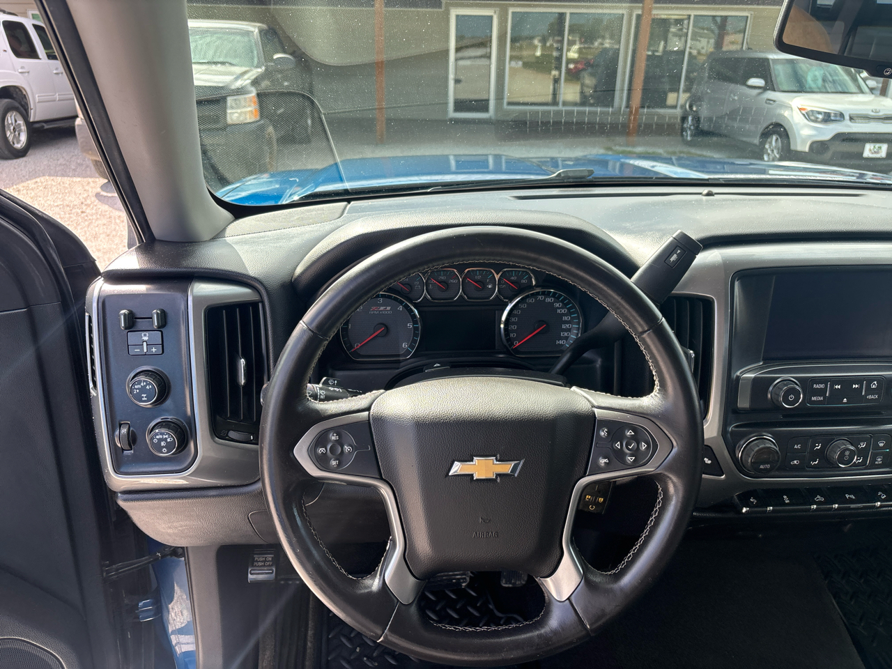 2015 Chevrolet Silverado 1500 photo 4