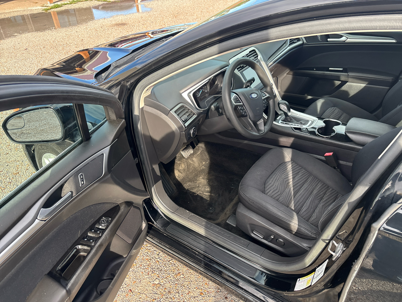 Ford Fusion 4dr Sdn SE FWD 2016 Ford Fusion 4dr Sdn SE FWD 2016