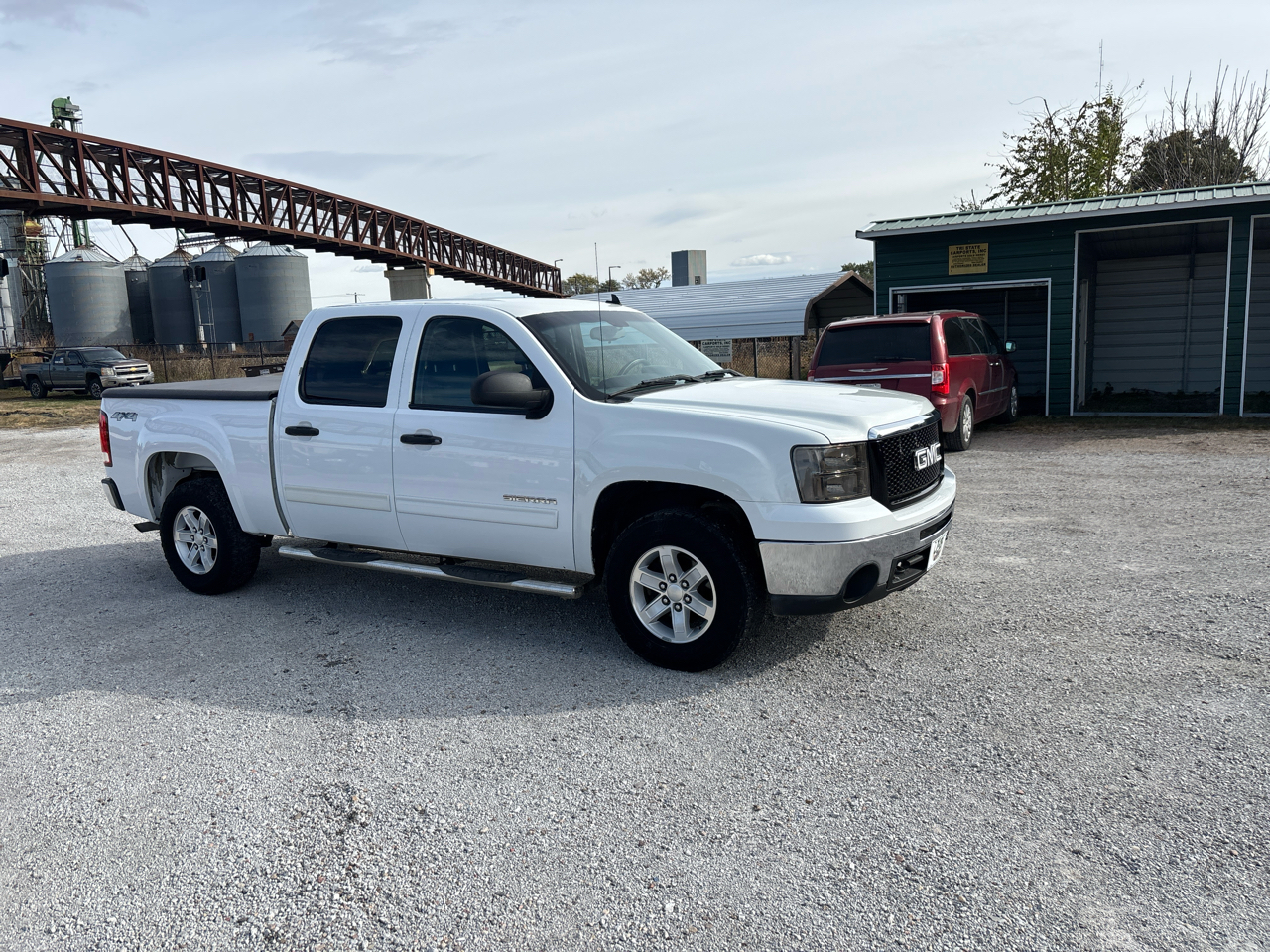 GMC Sierra 1500 4WD Crew Cab 143.5" SLE 2013 GMC Sierra 1500 4WD Crew Cab 143.5" SLE 2013