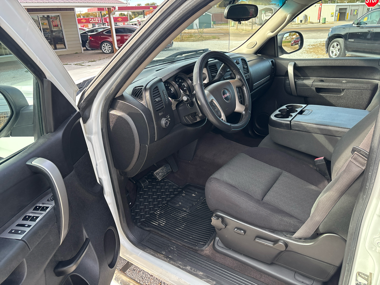 GMC Sierra 1500 4WD Crew Cab 143.5" SLE 2013 GMC Sierra 1500 4WD Crew Cab 143.5" SLE 2013