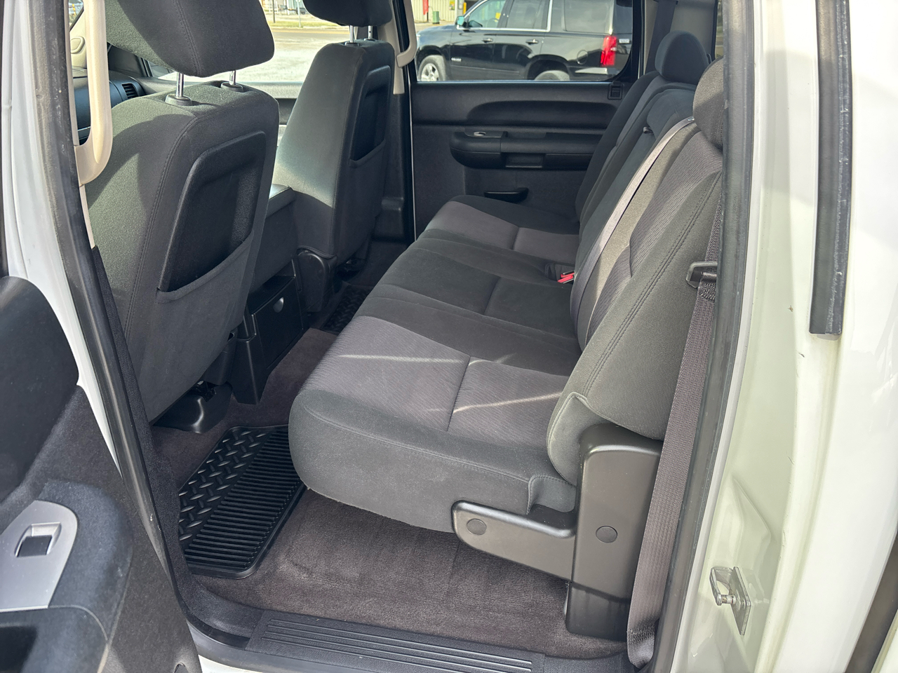 GMC Sierra 1500 4WD Crew Cab 143.5" SLE 2013 GMC Sierra 1500 4WD Crew Cab 143.5" SLE 2013