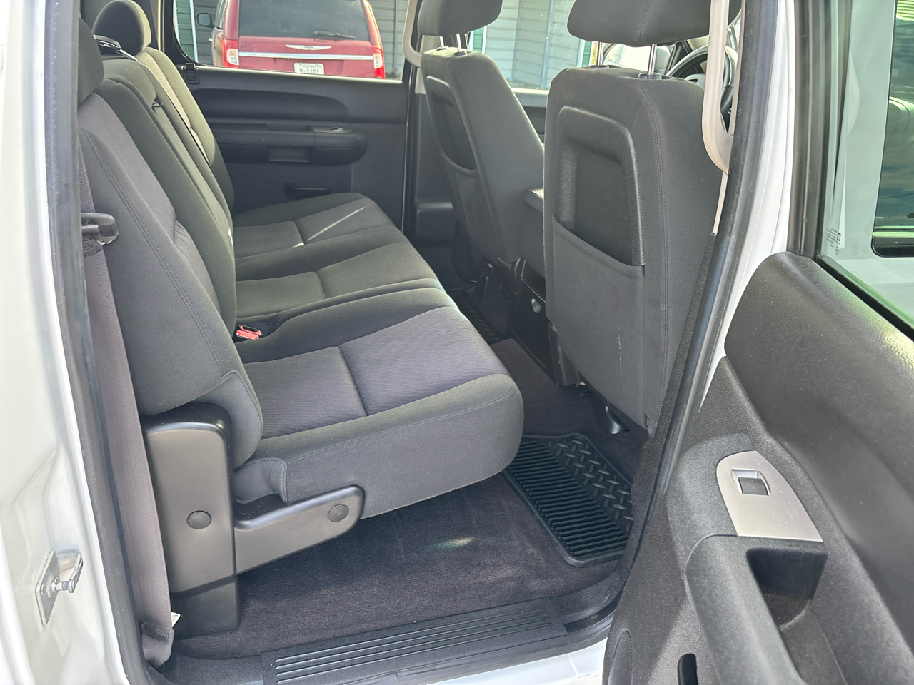 GMC Sierra 1500 4WD Crew Cab 143.5" SLE 2013 GMC Sierra 1500 4WD Crew Cab 143.5" SLE 2013