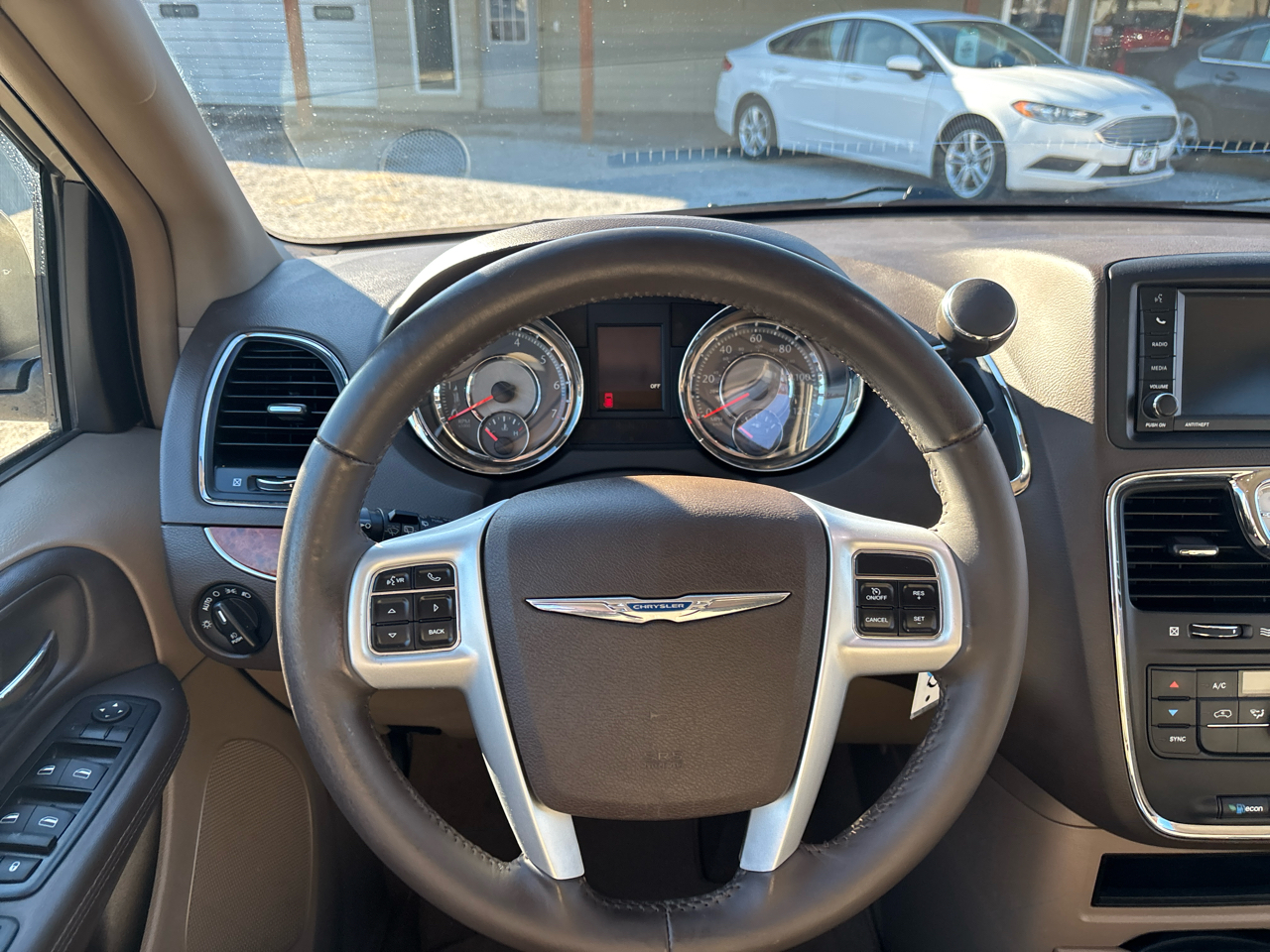 Chrysler Town & Country 4dr Wgn Touring 2014