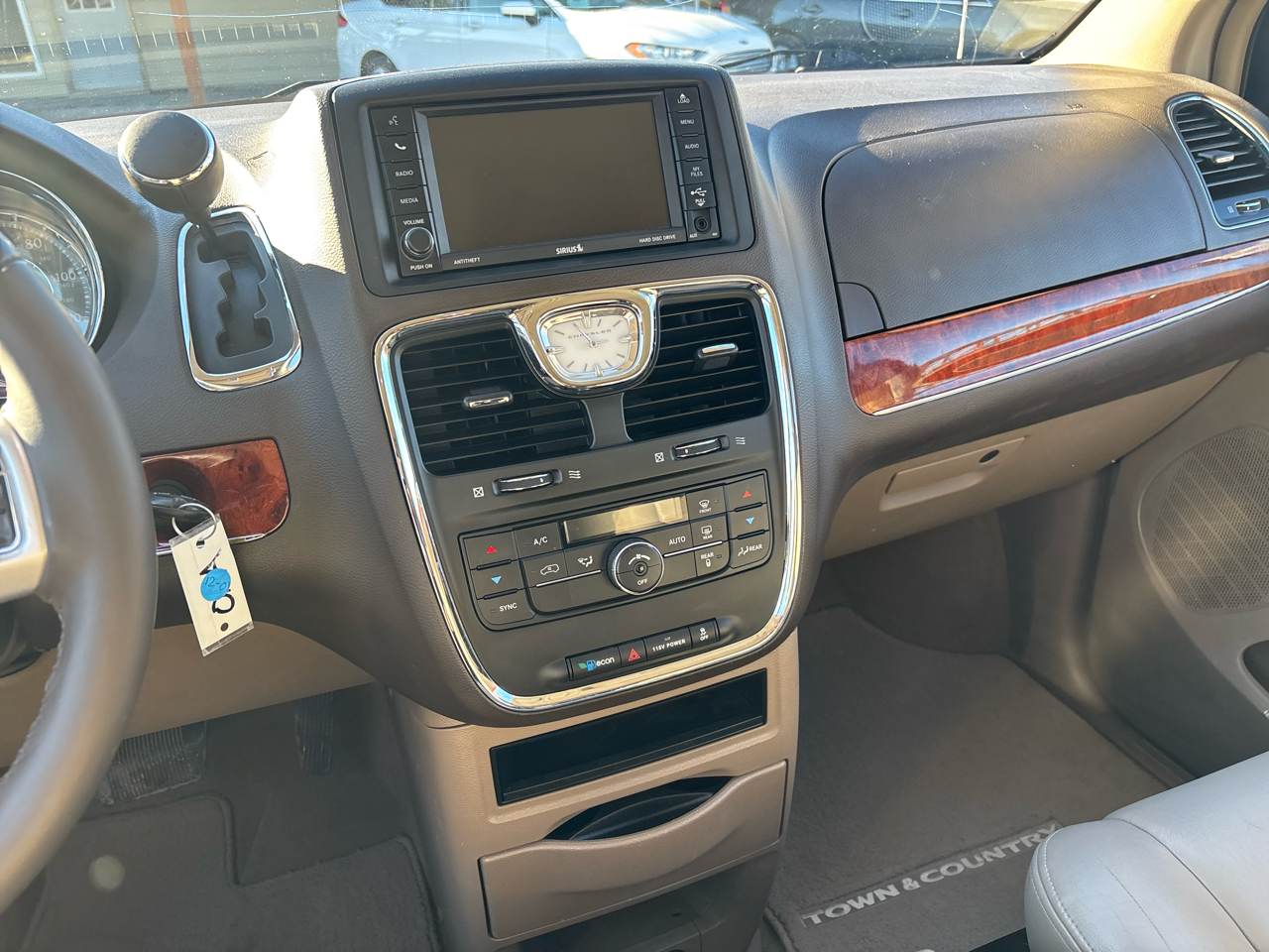 Chrysler Town & Country 4dr Wgn Touring 2014