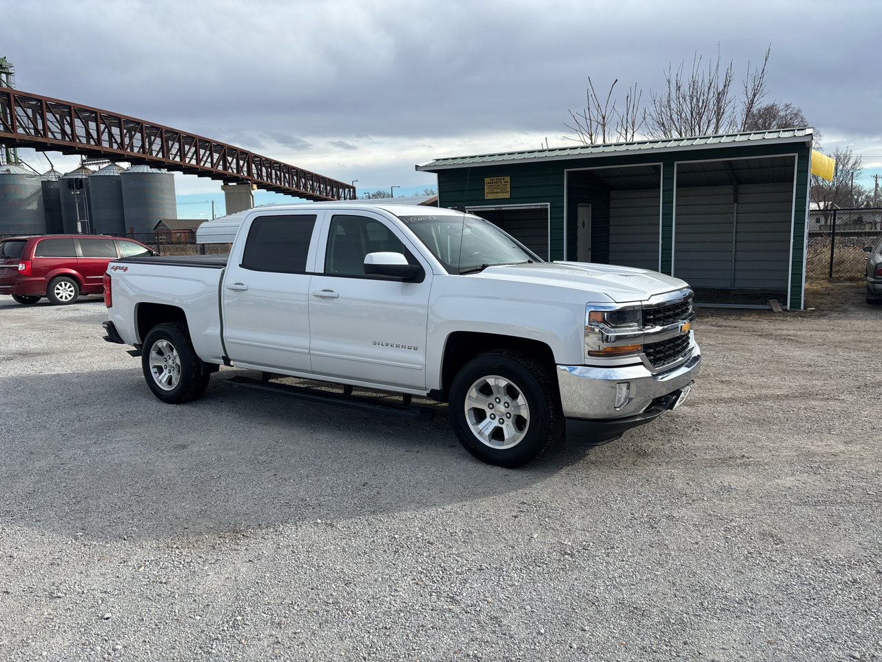 Chevrolet Silverado 1500 4WD Crew Cab 143.5" LT w/1LT 2017