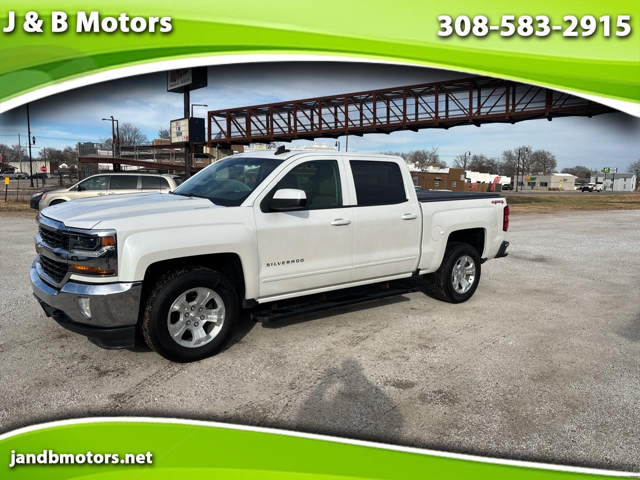 2017 Chevrolet Silverado 1500 4WD Crew Cab 143.5" LT w/1LT