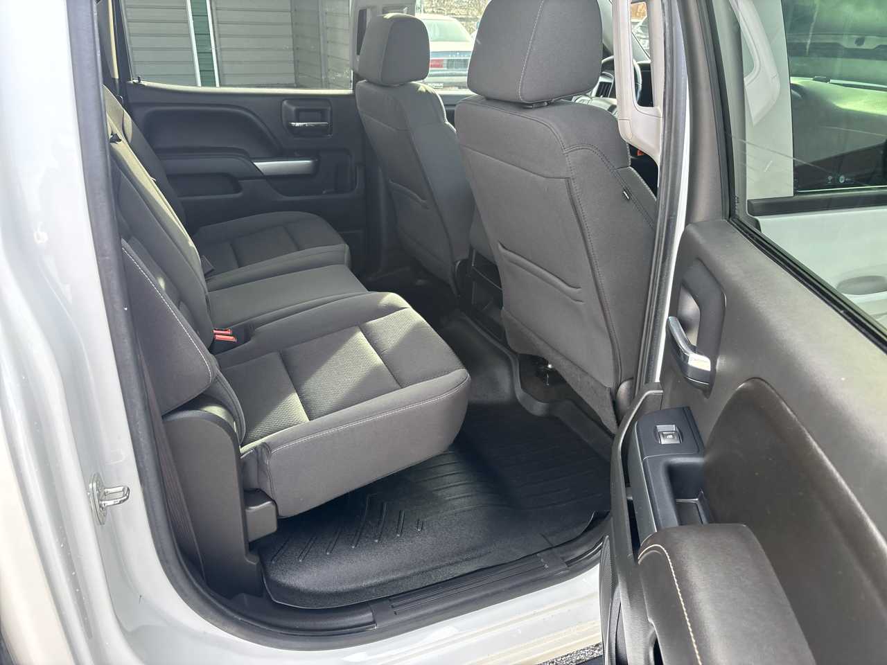 Chevrolet Silverado 1500 4WD Crew Cab 143.5" LT w/1LT 2017