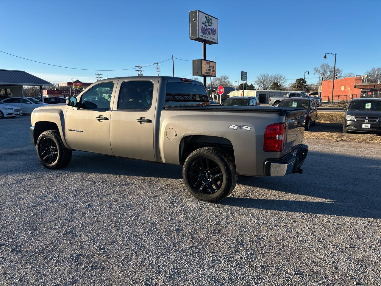 Chevrolet Silverado 1500 4WD Crew Cab 143.5" LT 2013