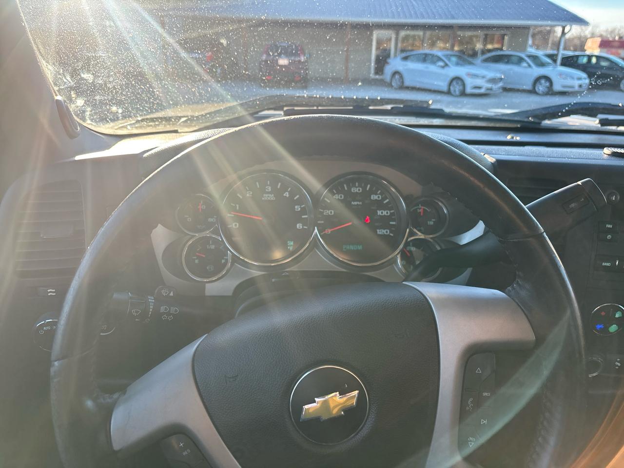 Chevrolet Silverado 1500 4WD Crew Cab 143.5" LT 2013