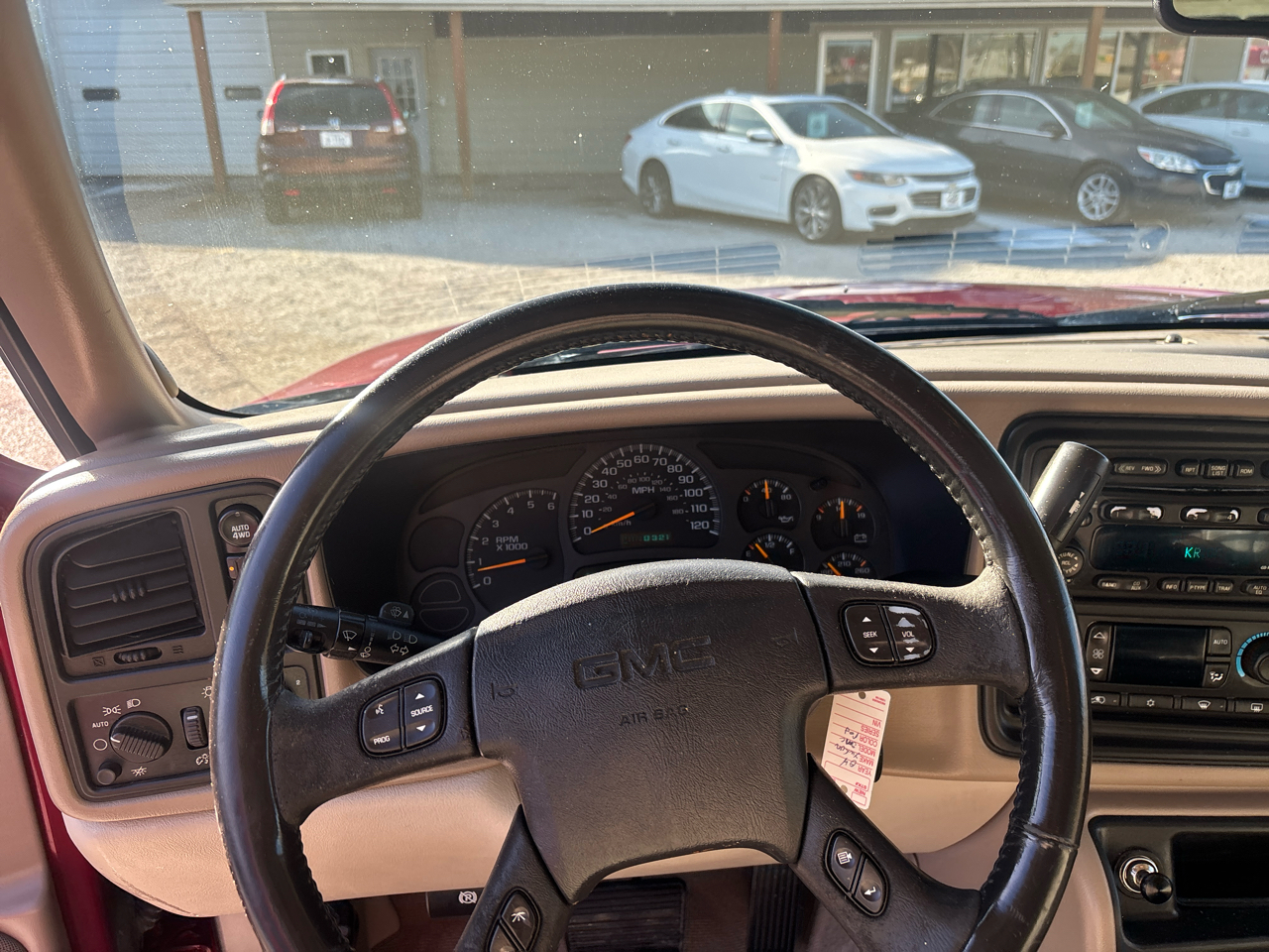 GMC Yukon 4dr 1500 4WD SLT 2004