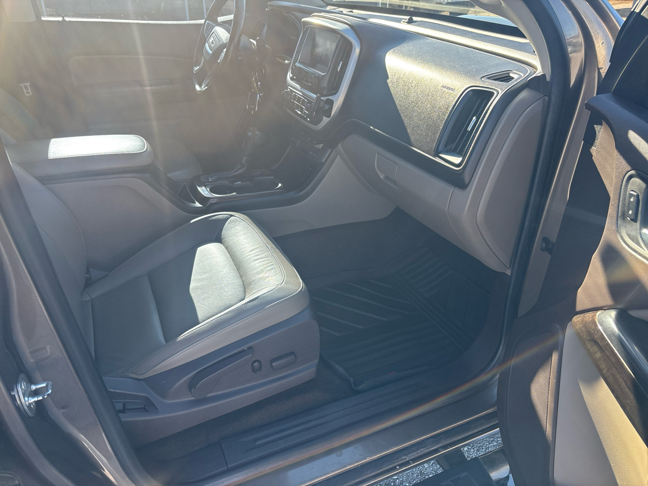 GMC Canyon 4WD Crew Cab 128.3" SLT 2015