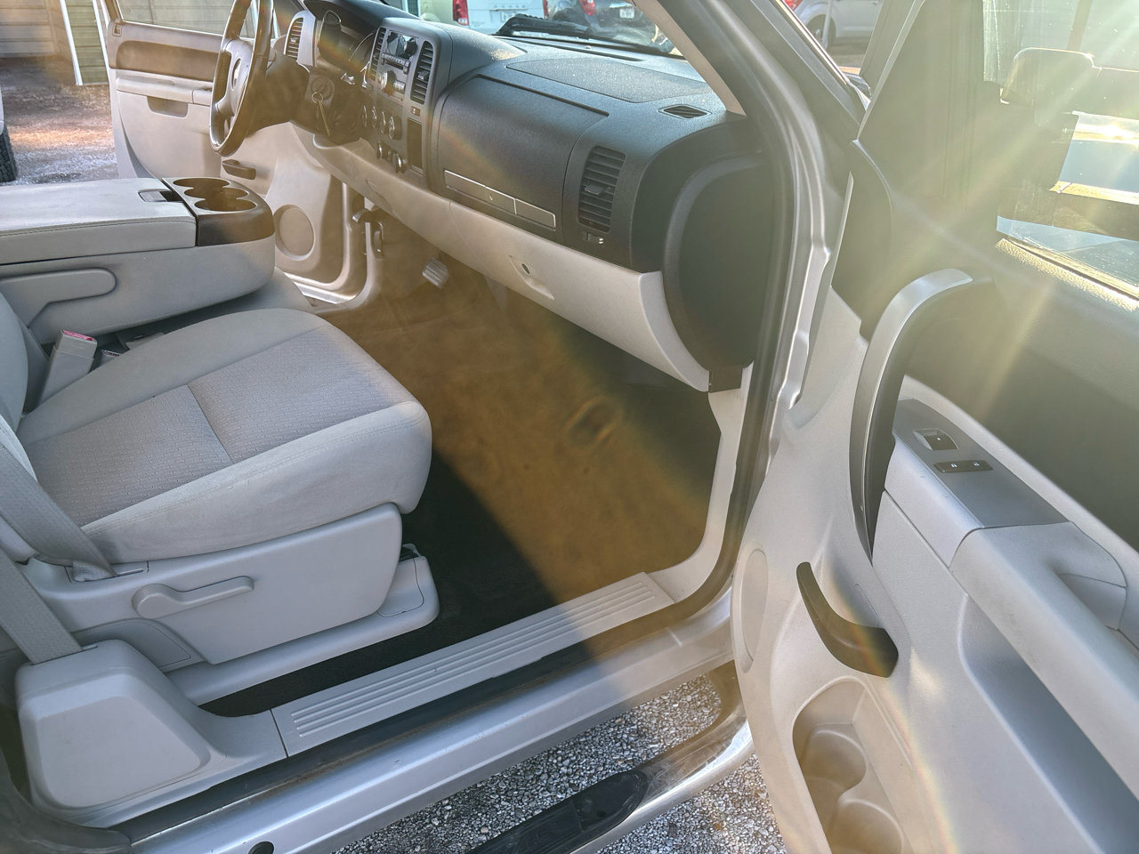 Chevrolet Silverado 1500 4WD Ext Cab 143.5" LT 2011