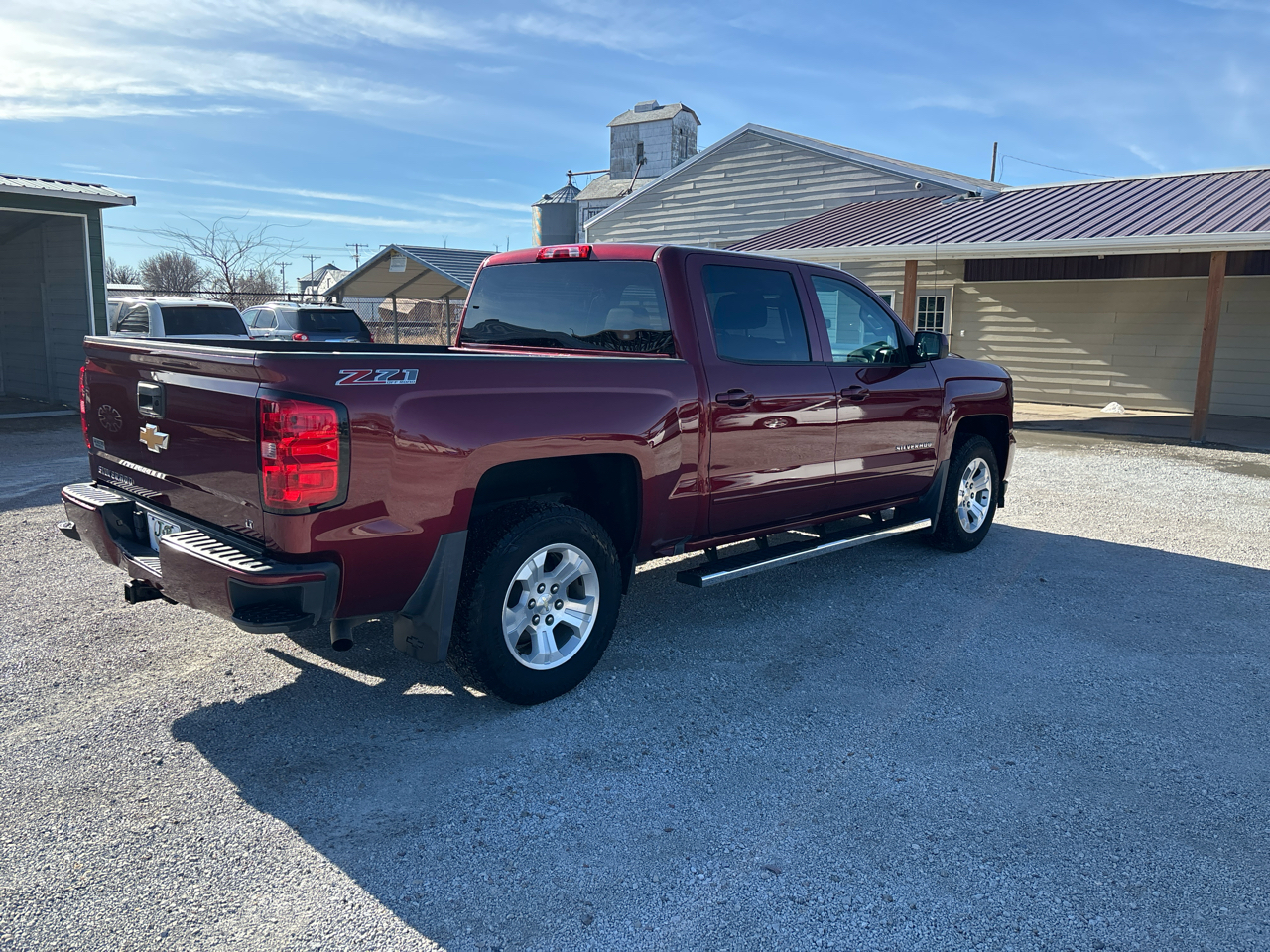 Chevrolet Silverado 1500 4WD Crew Cab 143.5" LT w/2LT 2017