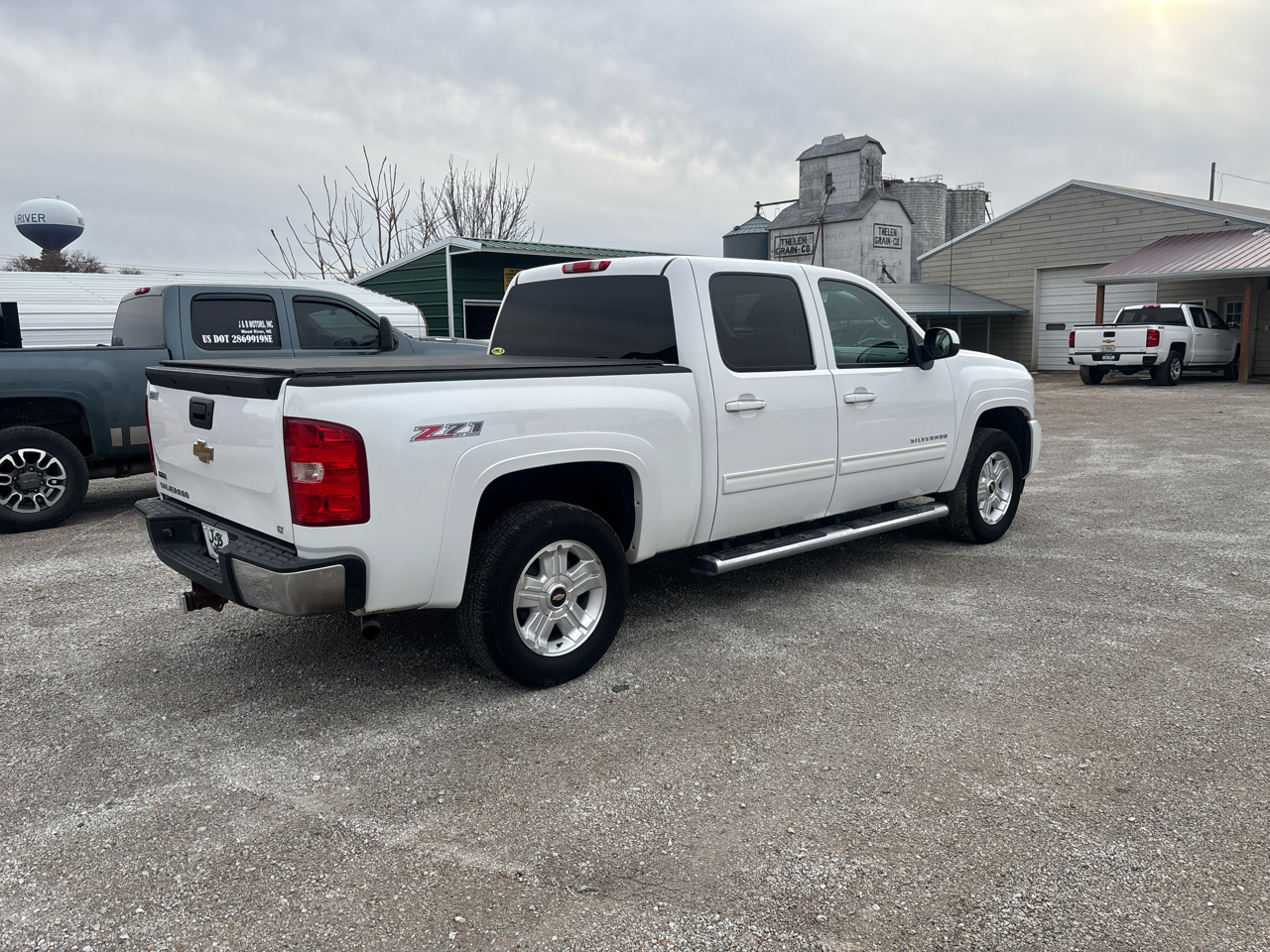 Chevrolet Silverado 1500 4WD Crew Cab 143.5" LT 2010