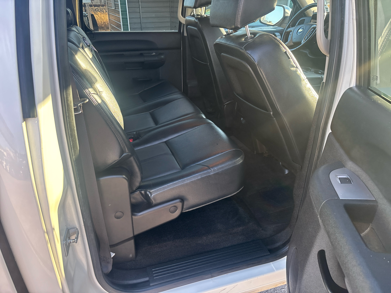 Chevrolet Silverado 1500 4WD Crew Cab 143.5" LT 2012