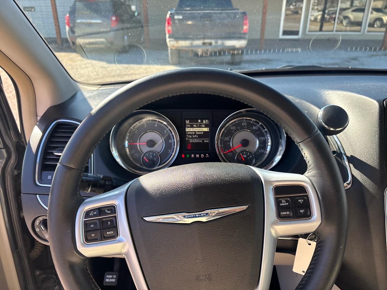 Chrysler Town & Country 4dr Wgn Touring 2013