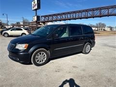 2013 Chrysler Town & Country 