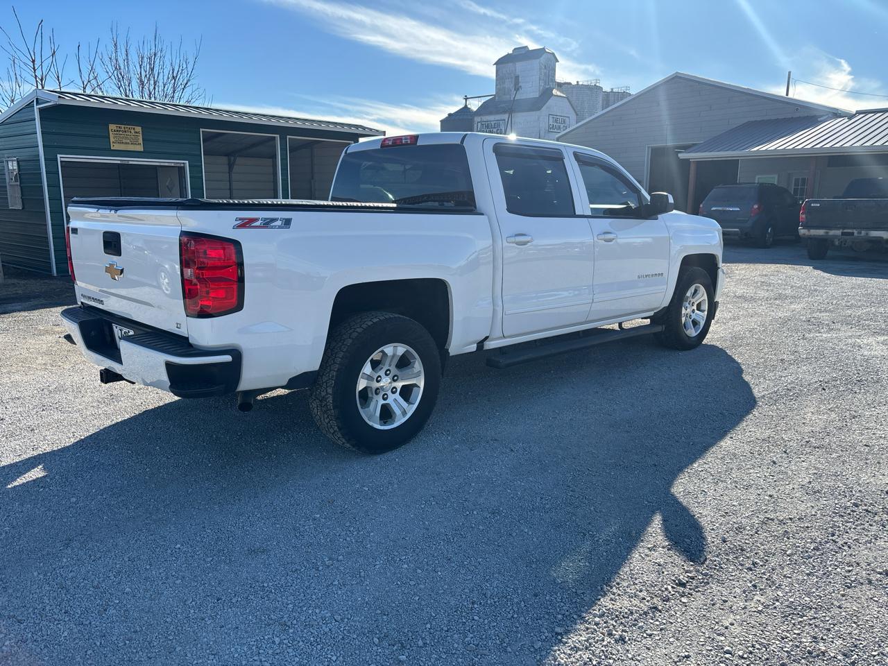 Chevrolet Silverado 1500 4WD Crew Cab 143.5" LT w/2LT 2016