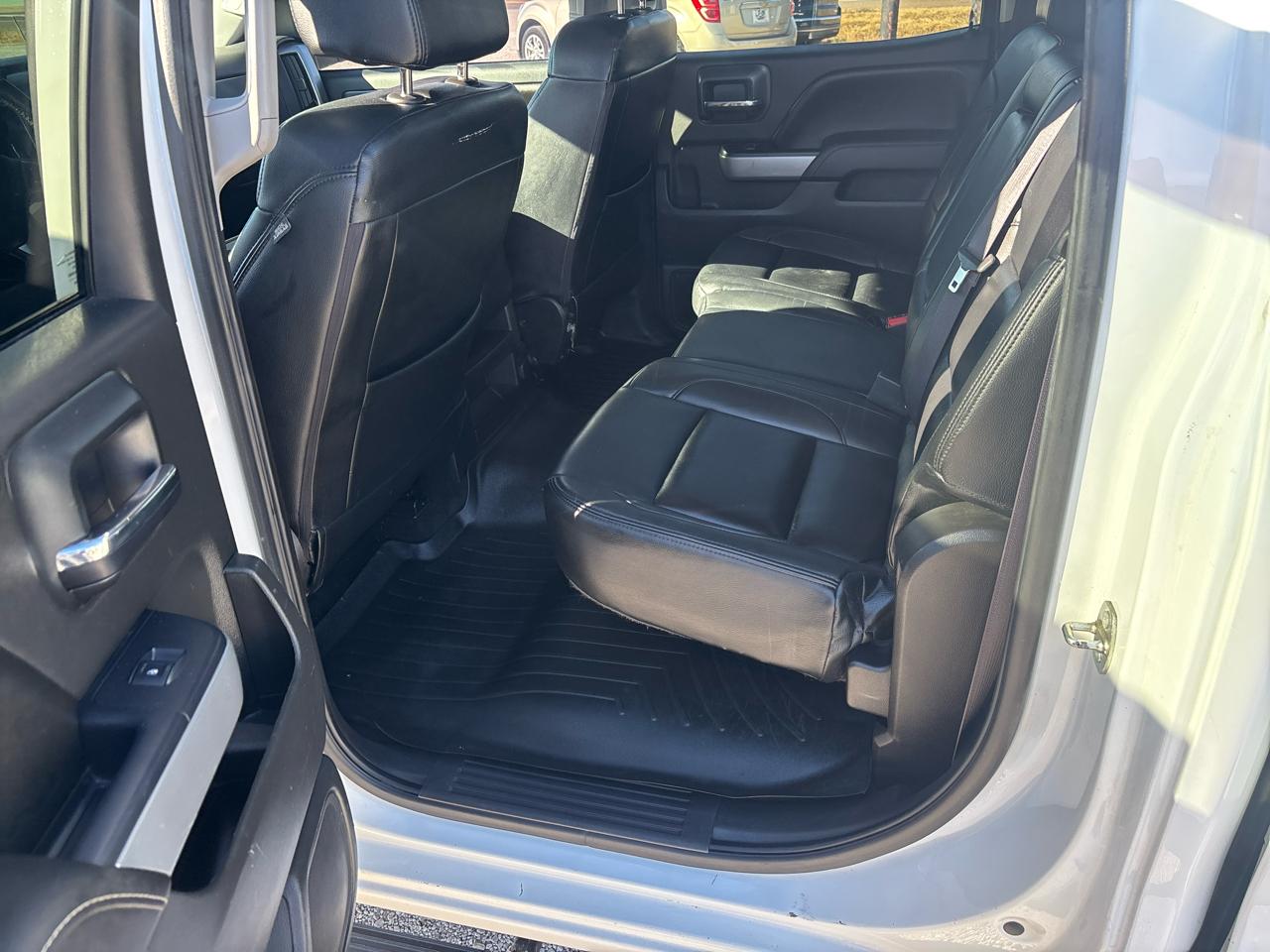 Chevrolet Silverado 1500 4WD Crew Cab 143.5" LT w/2LT 2016