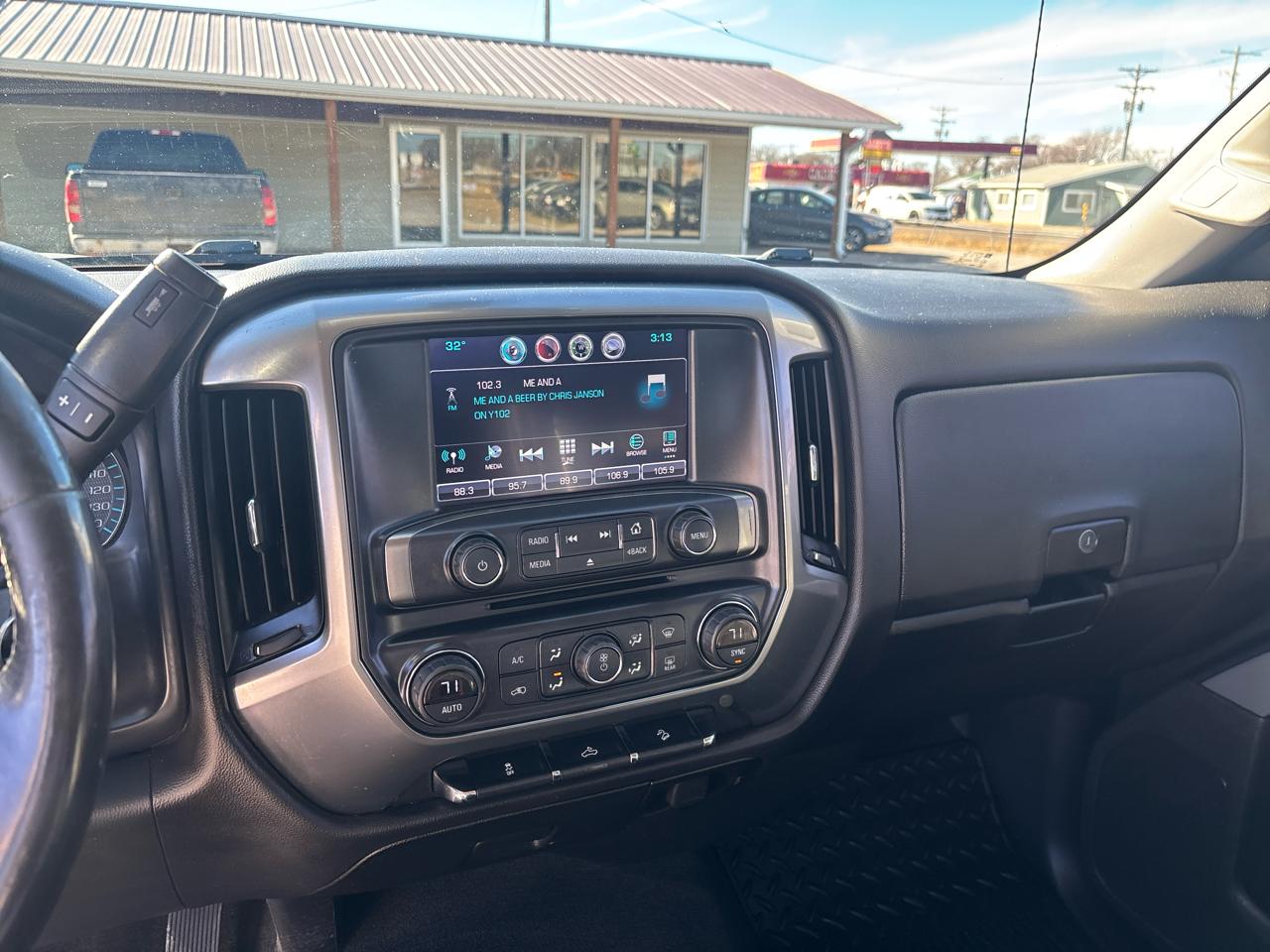 Chevrolet Silverado 1500 4WD Crew Cab 143.5" LT w/2LT 2016