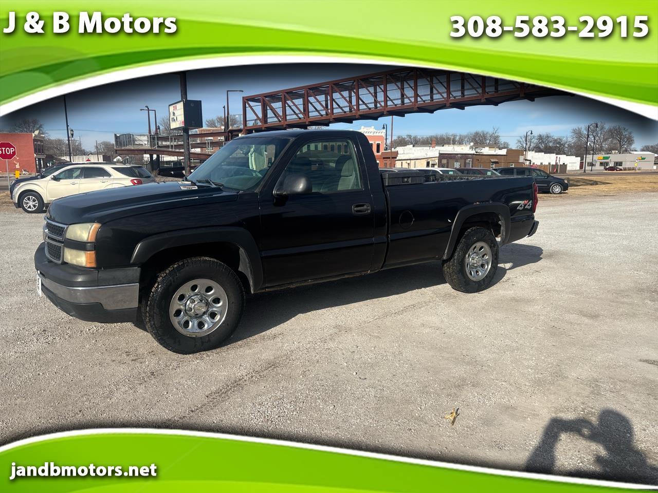 2006 Chevrolet Silverado 1500 4WD Reg Cab 126" Work Truck