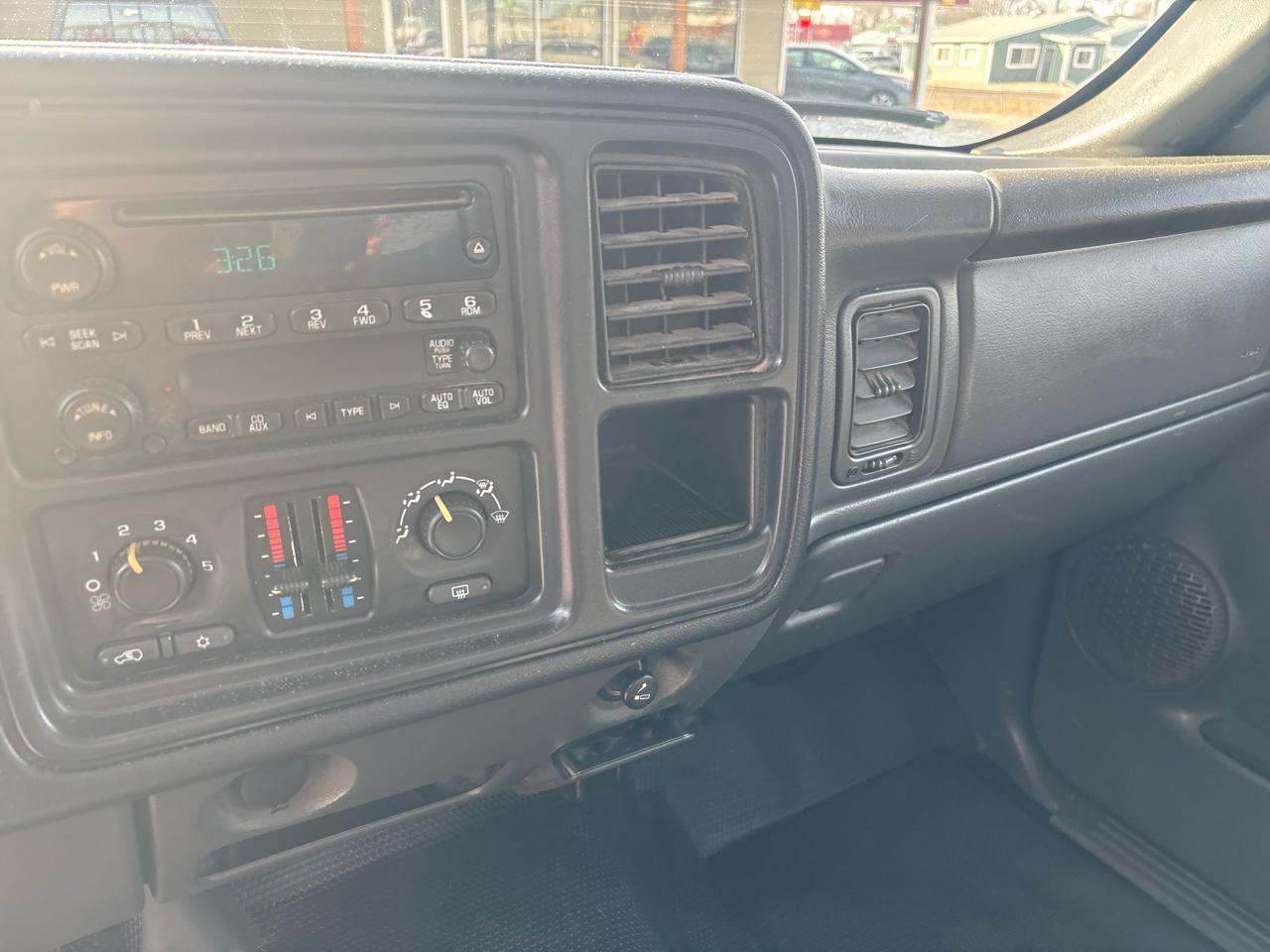 Chevrolet Silverado 1500 4WD Reg Cab 126" Work Truck 2006