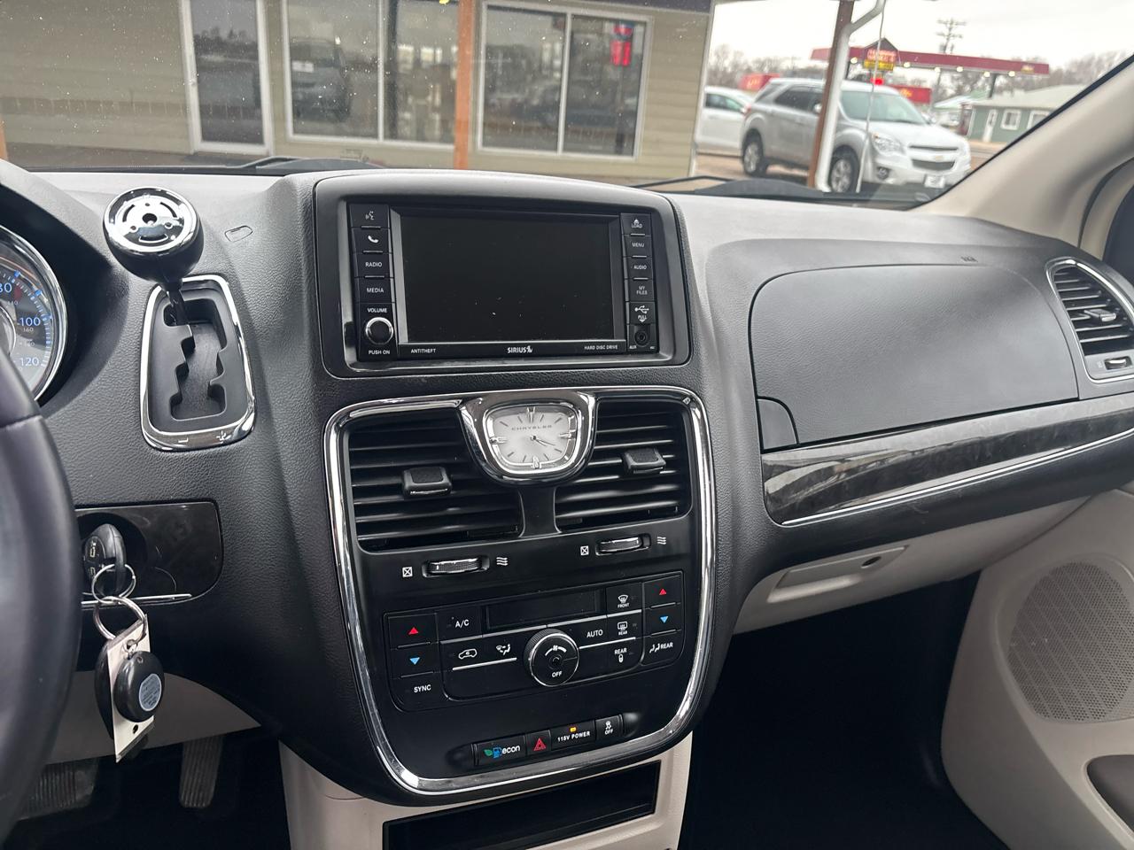 Chrysler Town & Country 4dr Wgn Touring 2016