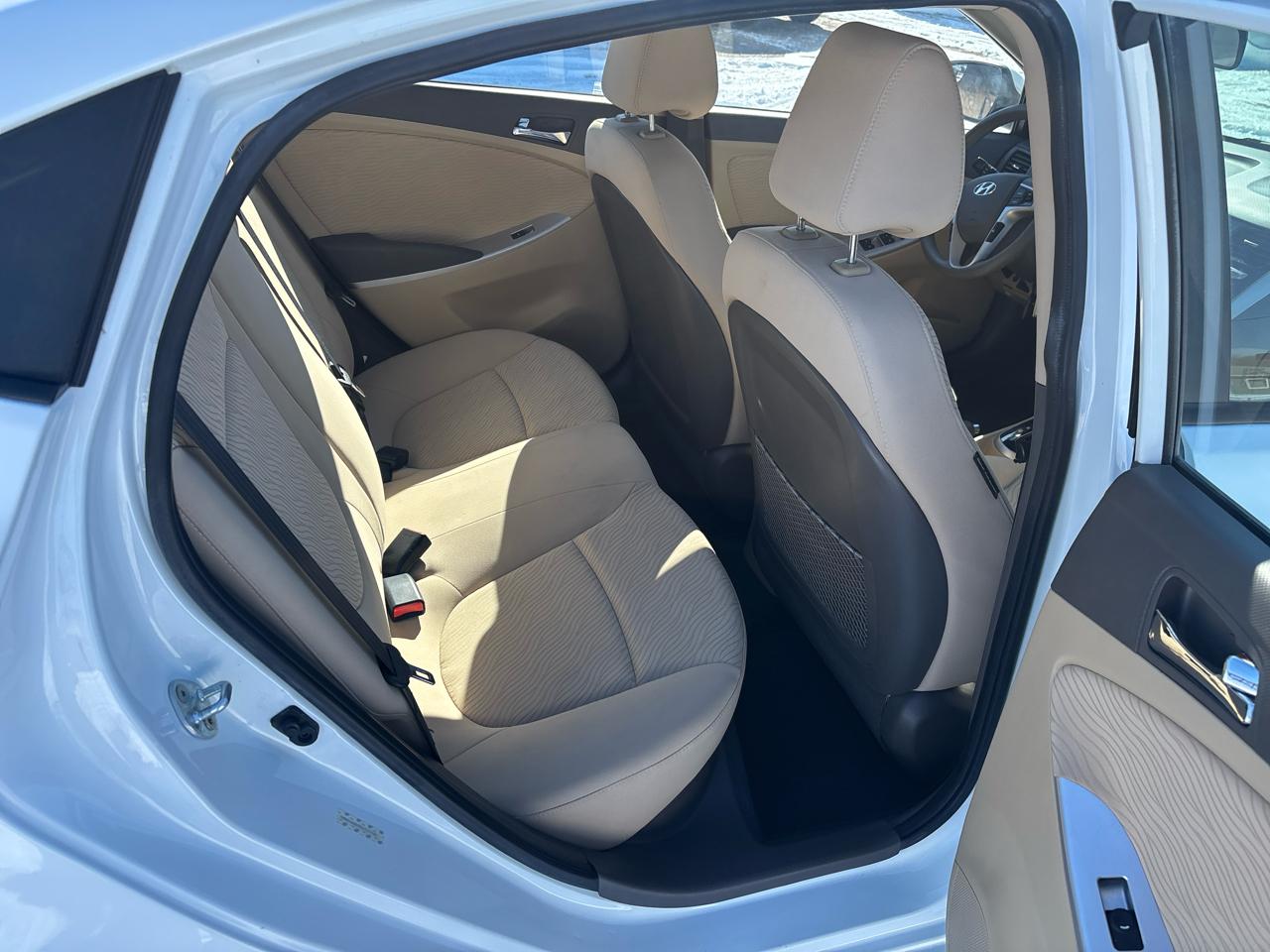 Hyundai Accent 4dr Sdn Auto GLS 2014