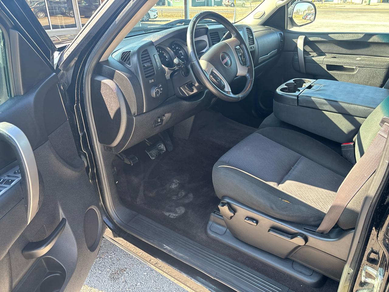 GMC Sierra 1500 4WD Crew Cab 143.5" SLE 2013