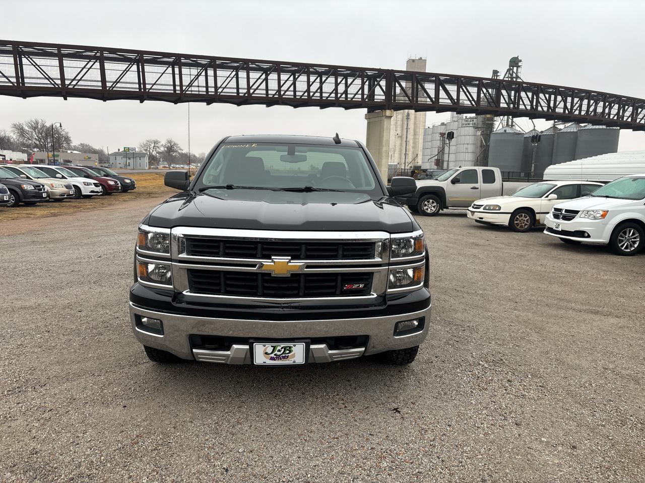Chevrolet Silverado 1500 4WD Crew Cab 143.5" LT w/2LT 2015