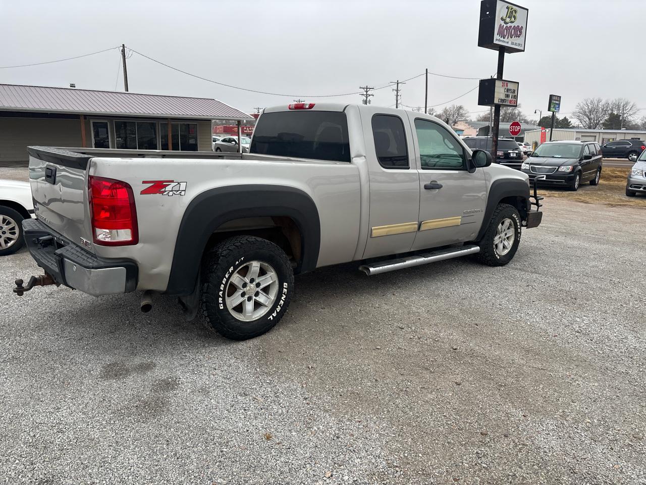 GMC Sierra 1500 4WD Ext Cab 143.5" SLE 2009