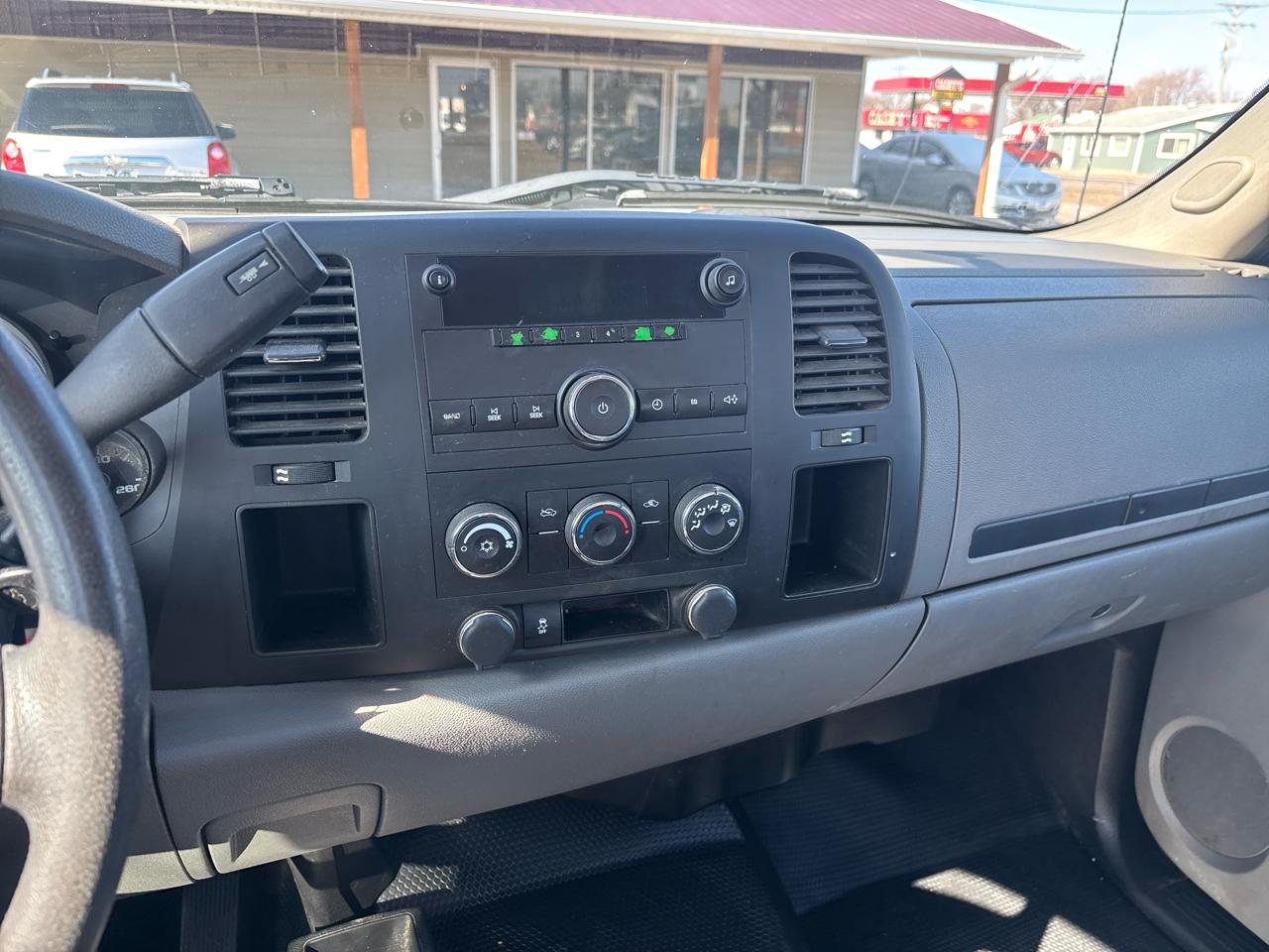 Chevrolet Silverado 1500 4WD Crew Cab 143.5" Work Truck 2012