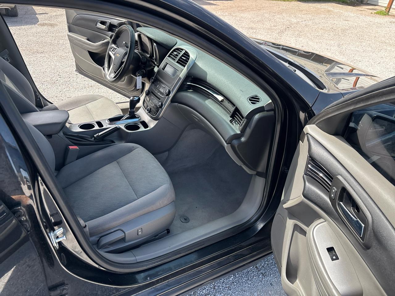 Chevrolet Malibu 4dr Sdn LS w/1FL 2014