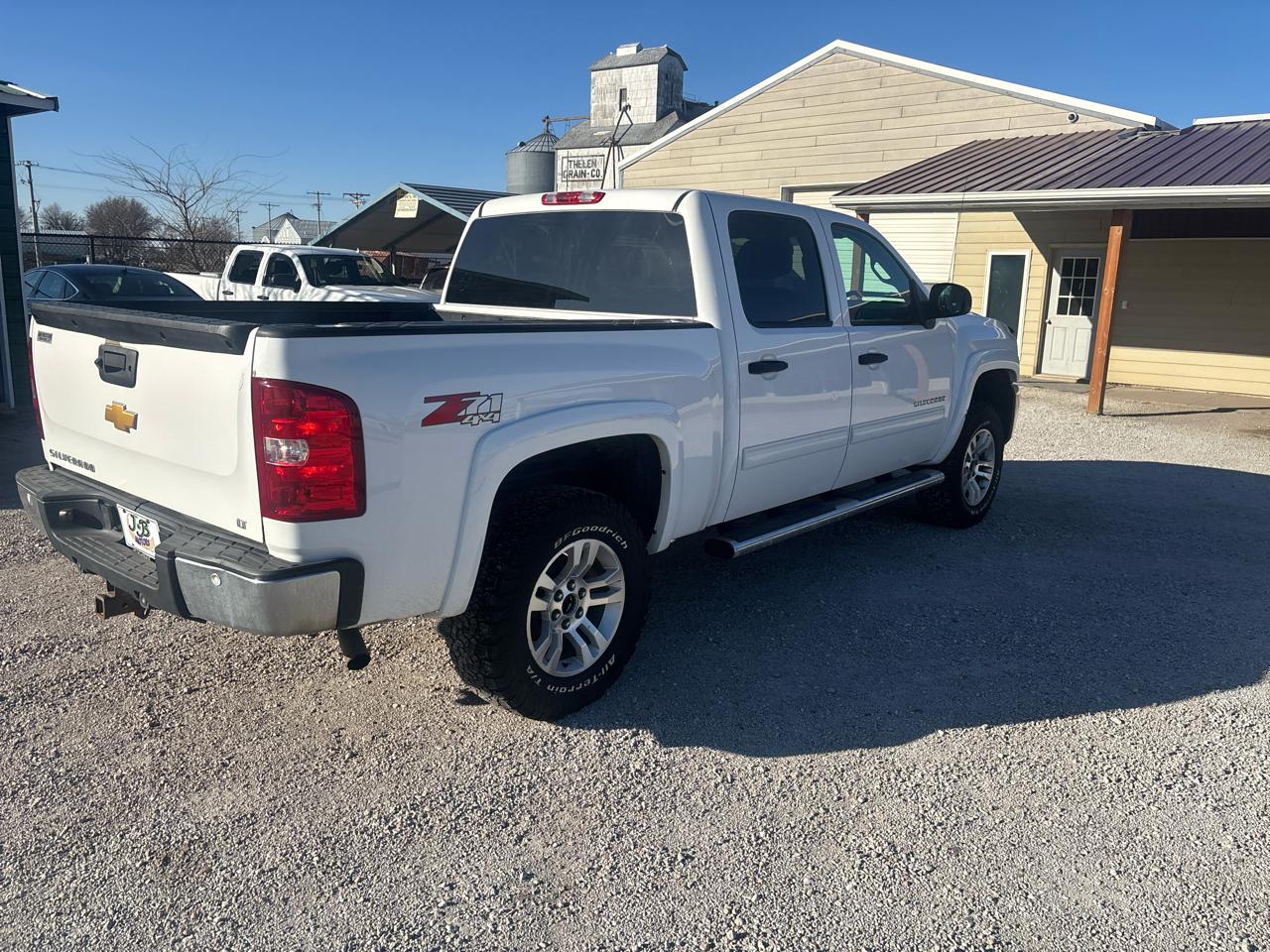 Chevrolet Silverado 1500 4WD Crew Cab 143.5" LT 2012