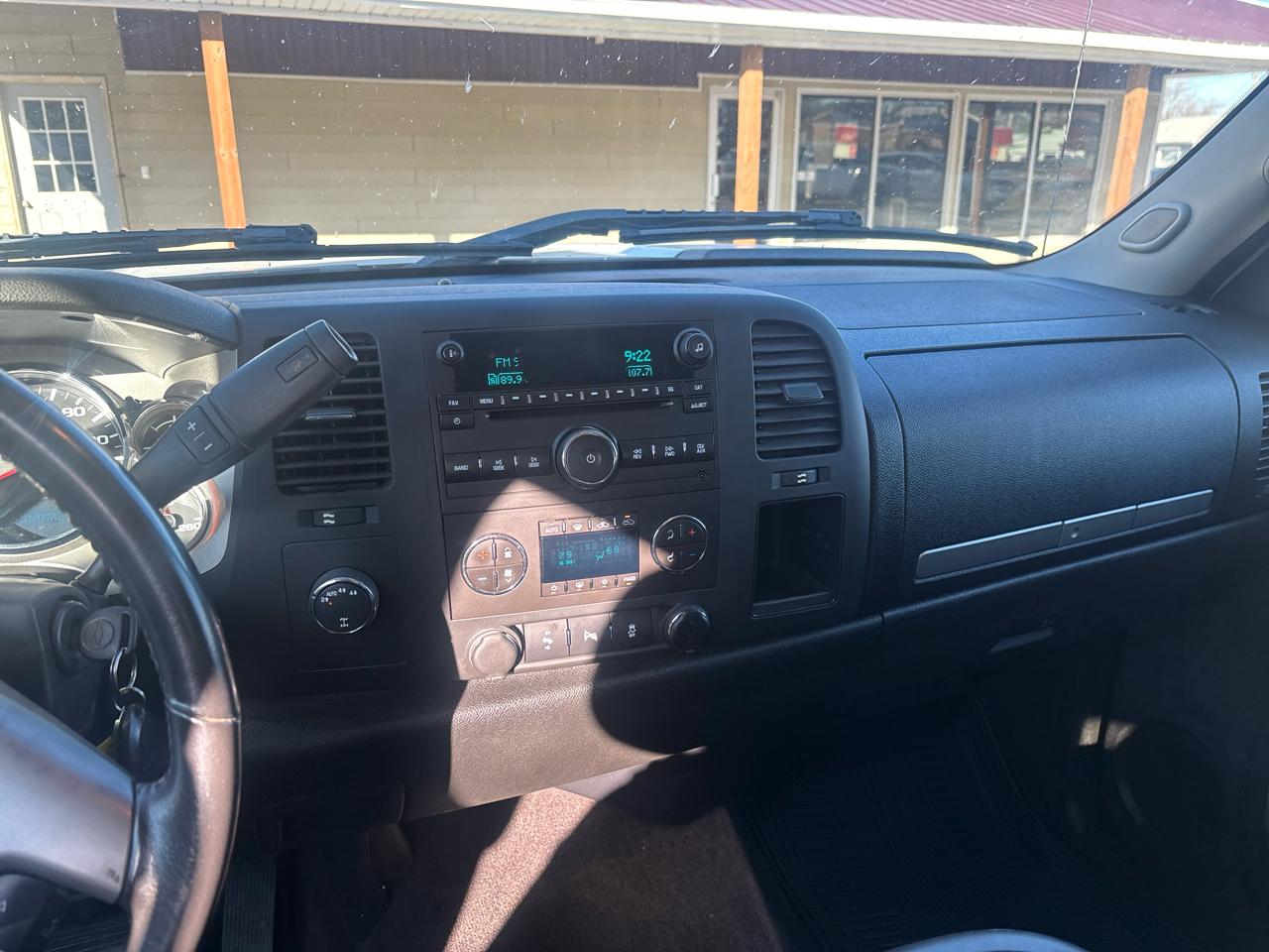 Chevrolet Silverado 1500 4WD Crew Cab 143.5" LT 2012