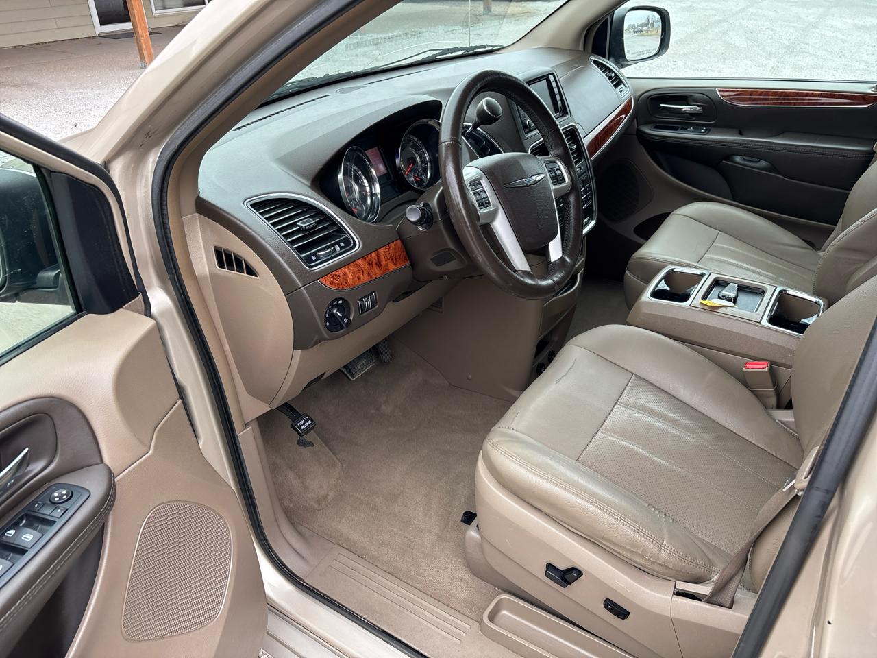 Chrysler Town & Country 4dr Wgn Touring-L Anniversary Edition 2016