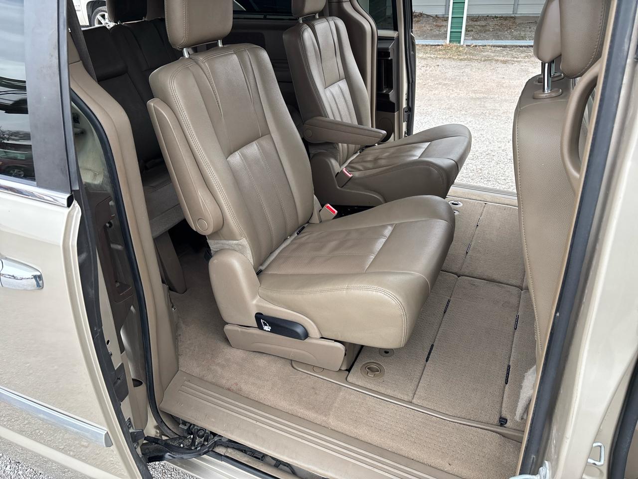 Chrysler Town & Country 4dr Wgn Touring-L Anniversary Edition 2016