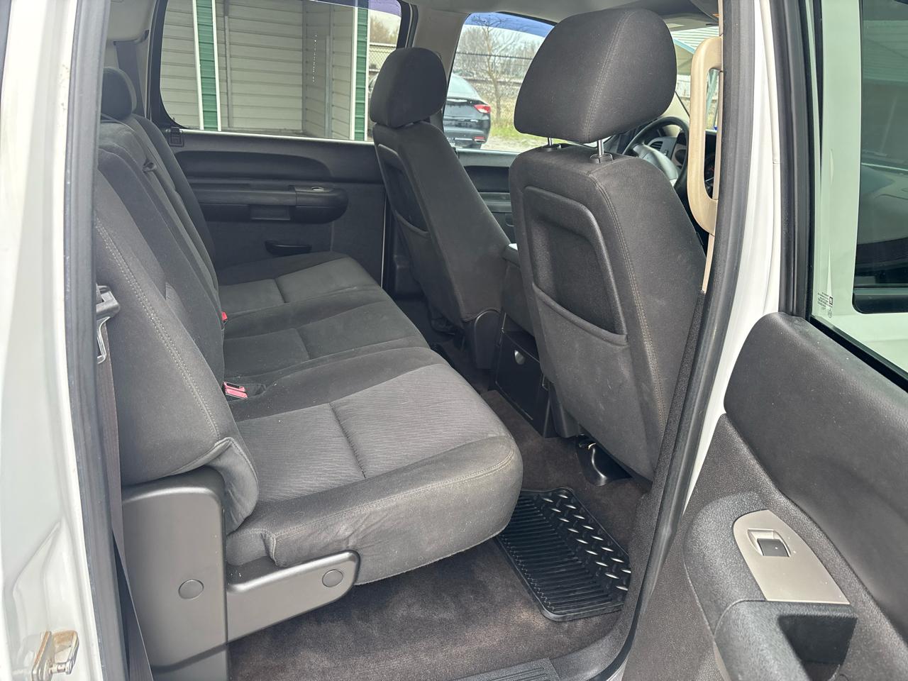 Chevrolet Silverado 1500 4WD Crew Cab 143.5" LT 2013