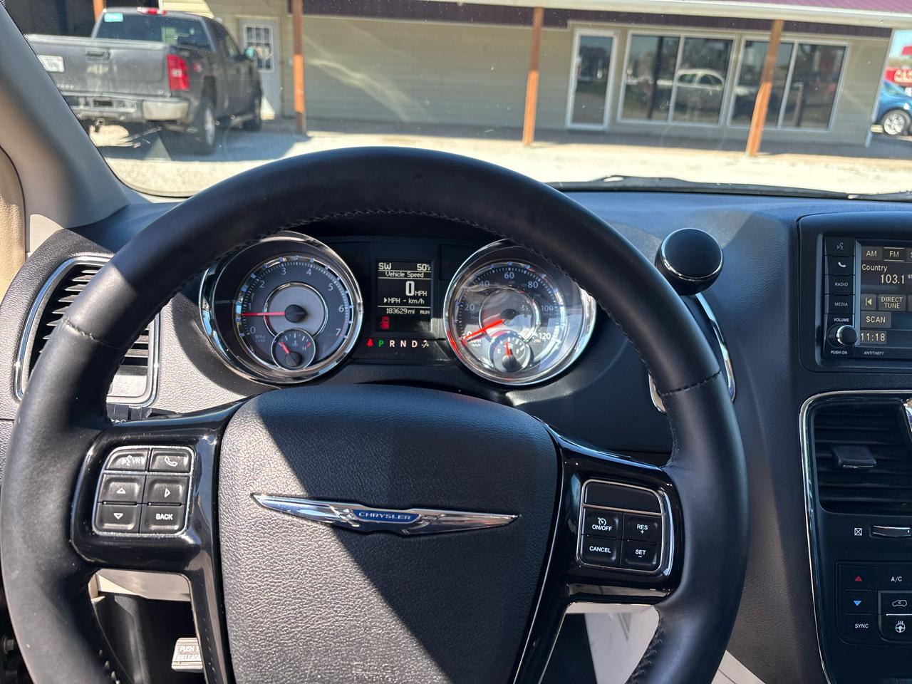 Chrysler Town & Country 4dr Wgn Limited 2015