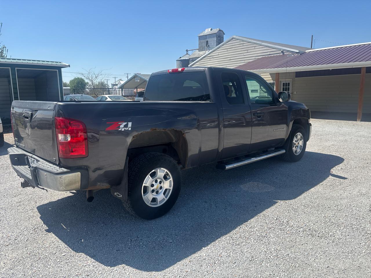 Chevrolet Silverado 1500 4WD Ext Cab 143.5" LT 2010