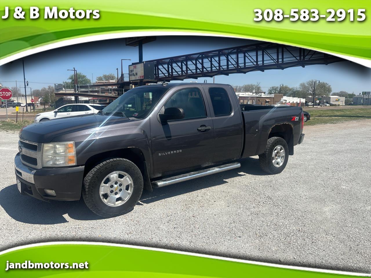 2010 Chevrolet Silverado 1500 4WD Ext Cab 143.5" LT