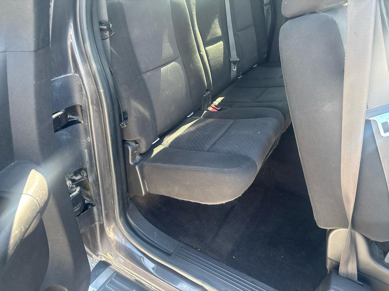 Chevrolet Silverado 1500 4WD Ext Cab 143.5" LT 2010