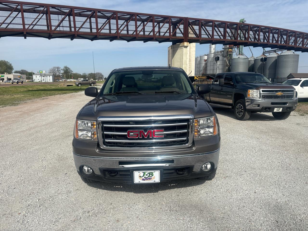 GMC Sierra 1500 4WD Ext Cab 143.5" SLE 2012