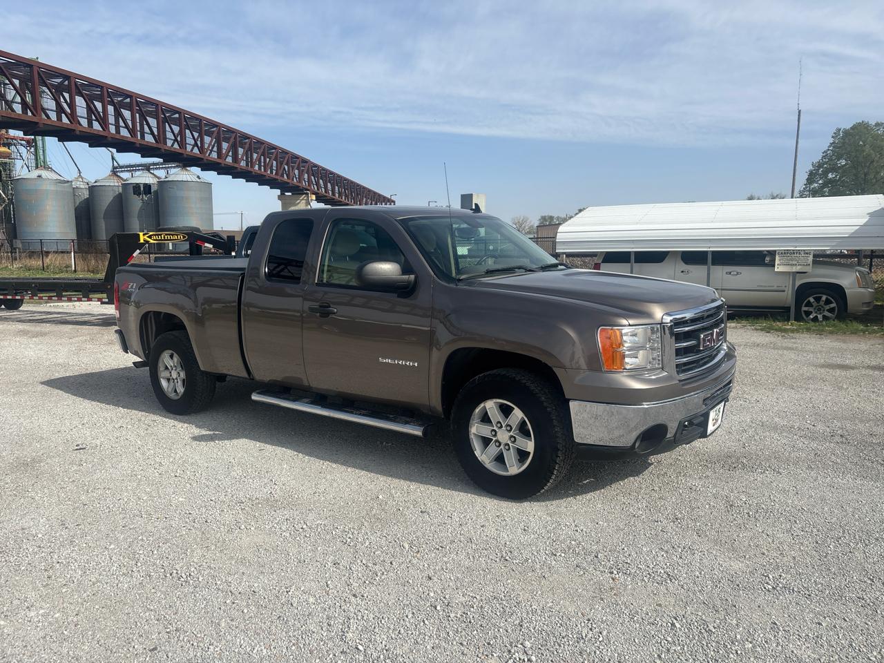 GMC Sierra 1500 4WD Ext Cab 143.5" SLE 2012