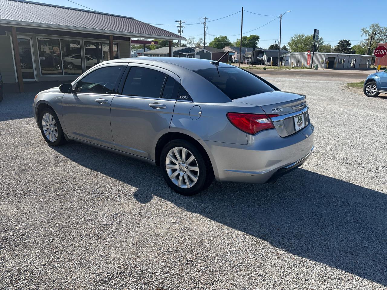 Chrysler 200 4dr Sdn Touring 2014