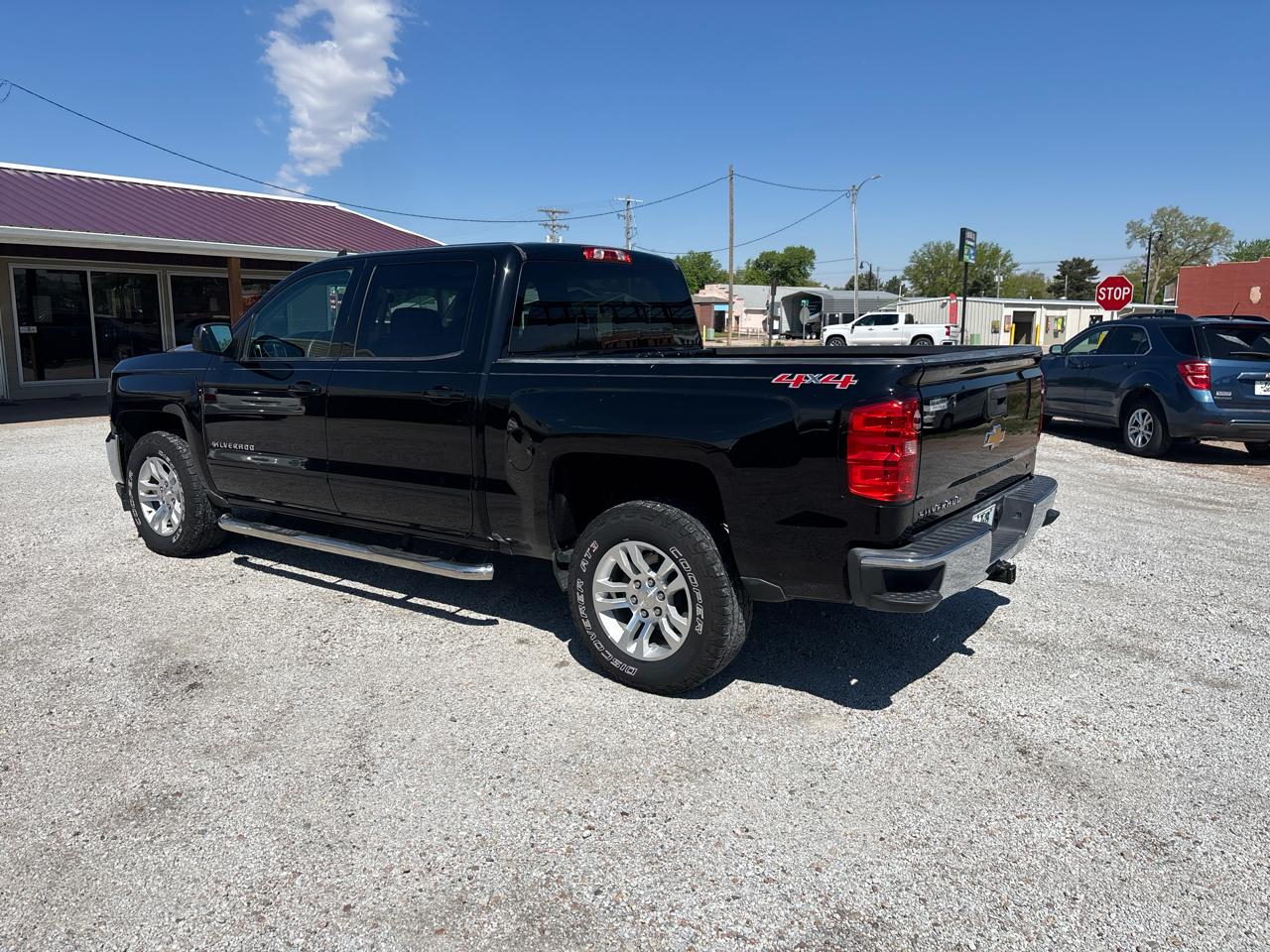 Chevrolet Silverado 1500 4WD Crew Cab 143.5" LT w/1LT 2017