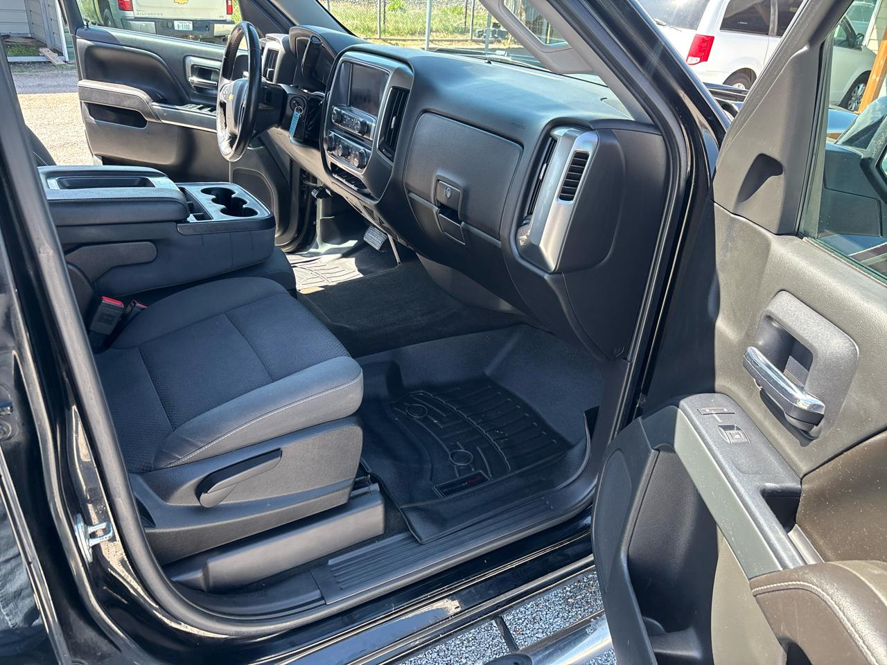 Chevrolet Silverado 1500 4WD Crew Cab 143.5" LT w/1LT 2017